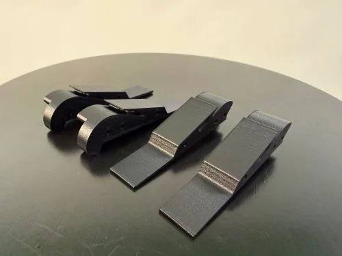 Süsinikkiuga tugevdatud materjalist 3D-prinditud funktsionaalsed kinnitusdetailid, toodetud Tallinnas